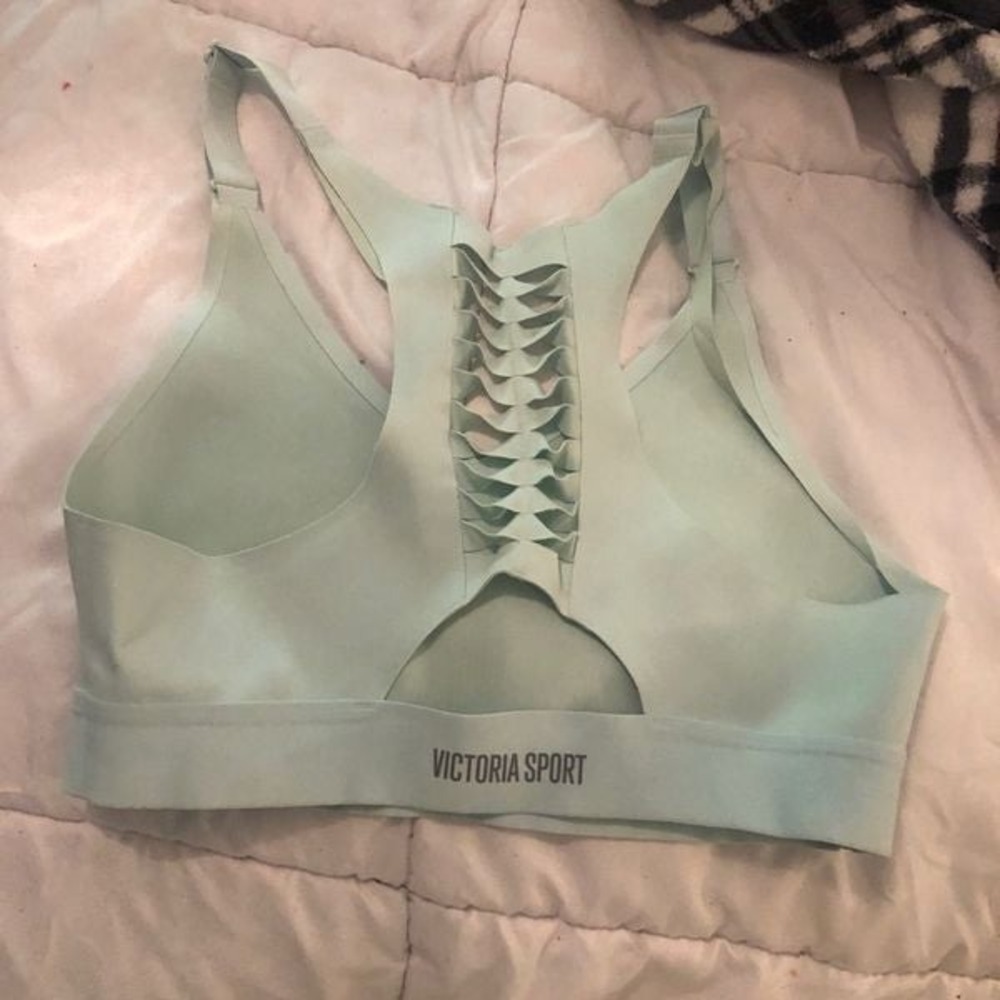 Victoria Secret Sport Mint Green Adjustable Sports Bra with Back Cutout Design - Picture 4 of 4